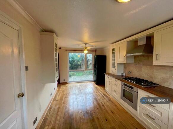 Kitchen /Breakfast Room