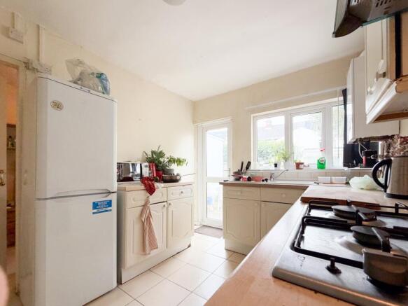 Rhymney Street, Cathays photo 4