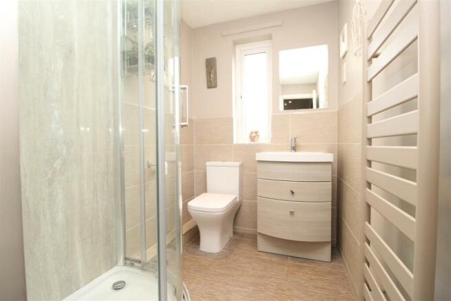 EN-SUITE SHOWER ROOM/ W.C.