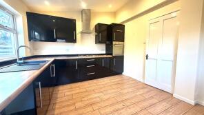 35, Kempson Avenue, West Bromwich B71 1DH