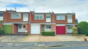 3, Lampeter Close, Woking GU22 7TD