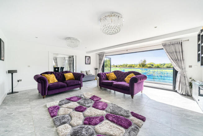 1347579-41-68bec0...