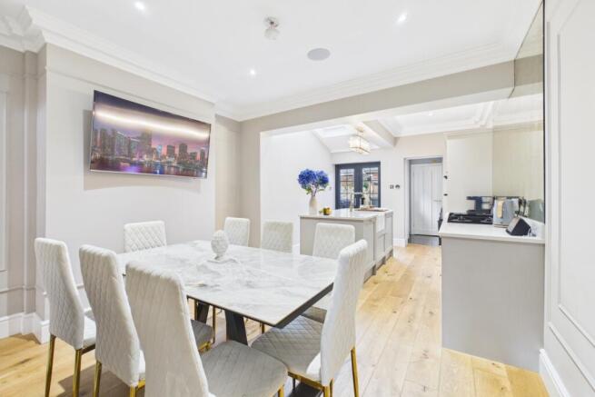 2 bed Terraced for sale Image 5