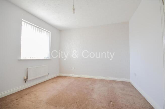 Bedroom 1.jpg