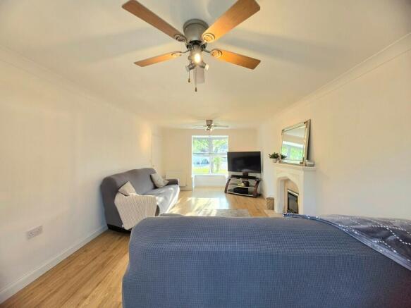 Broadmeadows Close, NE16 photo 5