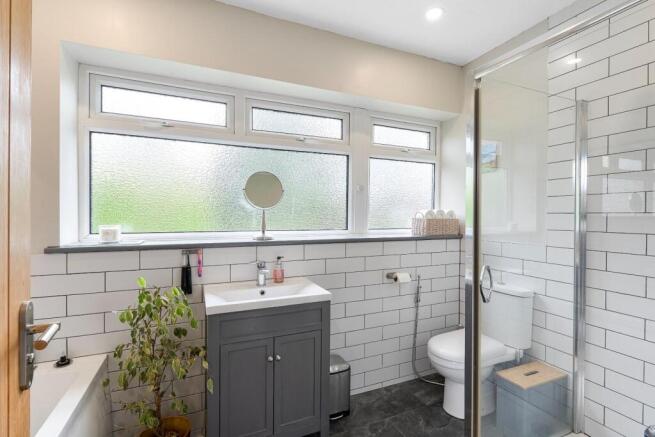 3 bed Semi-Detached for sale Image 4