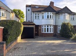 66, Mount Grace Road, Potters Bar EN6 1QZ
