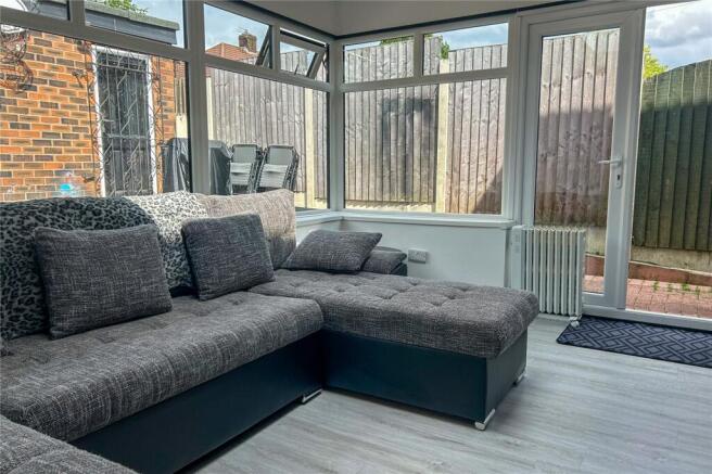 4 bed Semi-Detached for sale Image 9
