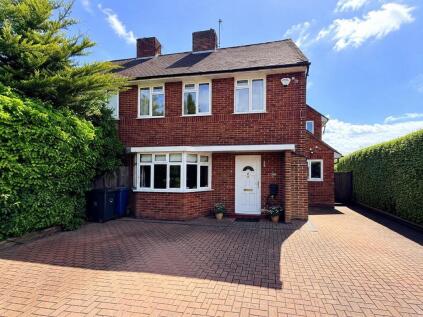 Flackwell Heath - 4 Bedrooms