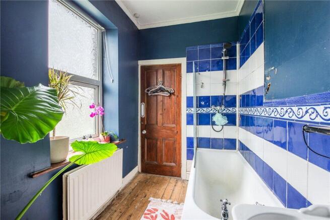 3 bed Terraced for sale Image 11