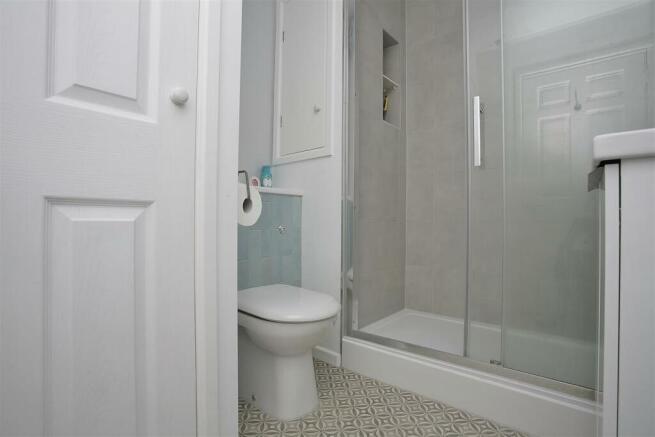 Bathroom.JPG