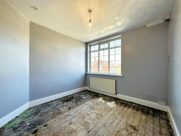3 bed Terraced for sale Image 6