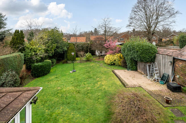 1418855-6-699c88a...