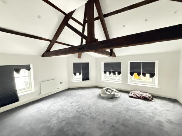 IMG 1974 T202511120938.jpg