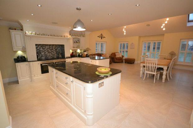 Kitchen/Diner/Family