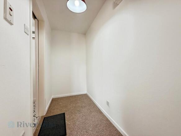 Studio for sale Image 7