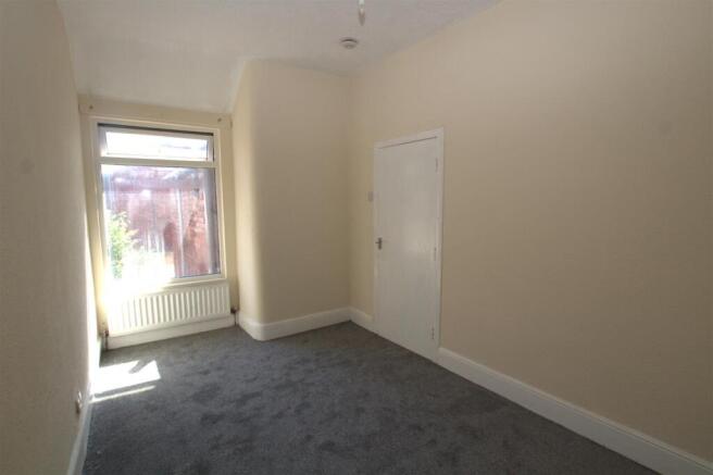 3 bed House to rent Image 10