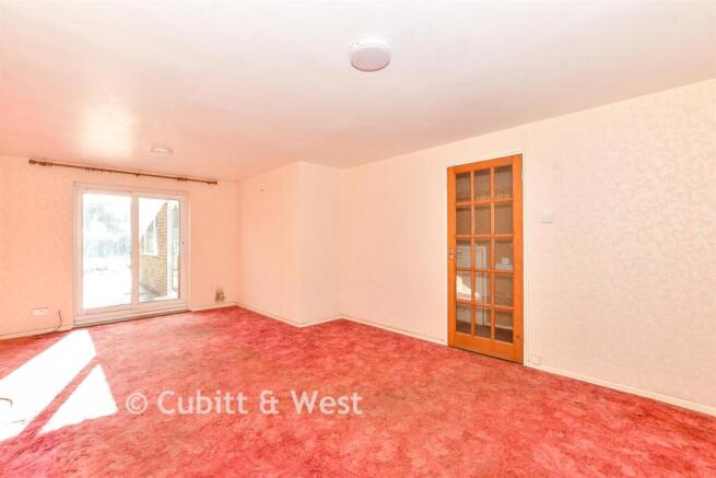 Whiteways, Bognor Regis, West Sussex photo 3