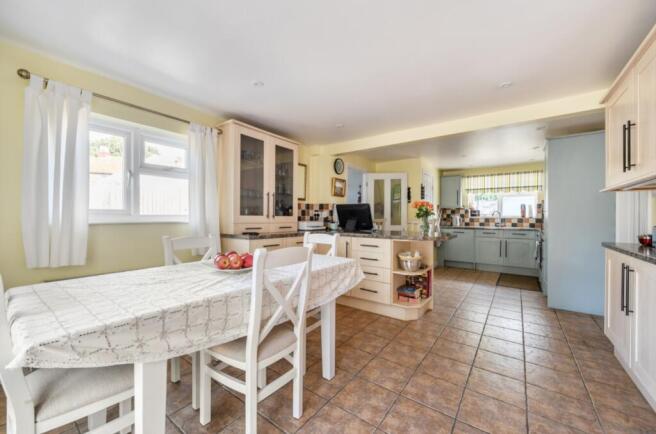 1347763-3-68b57fb0396f5