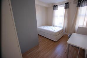 80, Harold Terrace, Hyde Park, Leeds LS6 1LD