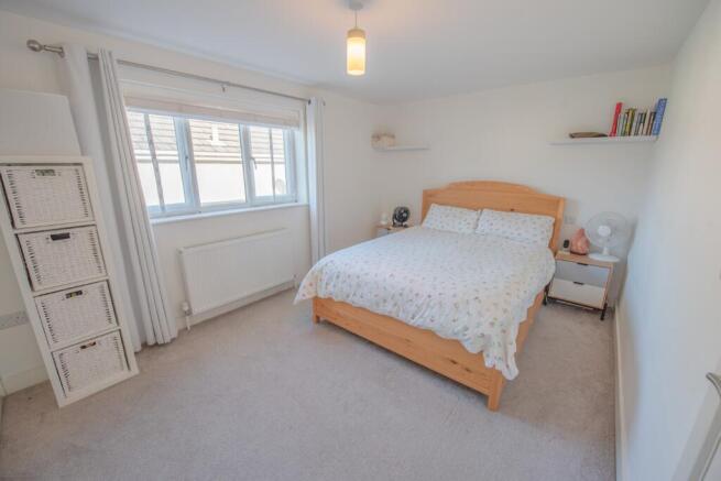 3 bed Town House for sale Image 12