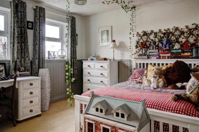 Bedroom 2: