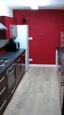 4 bed House Share to rent Image 6