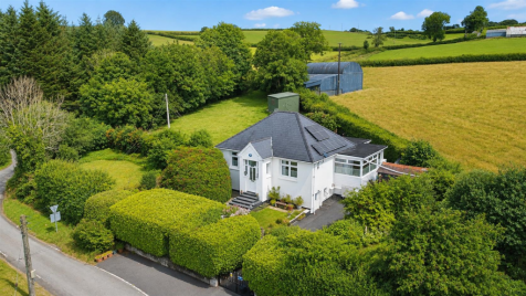 Llanllwni, Llanybydder