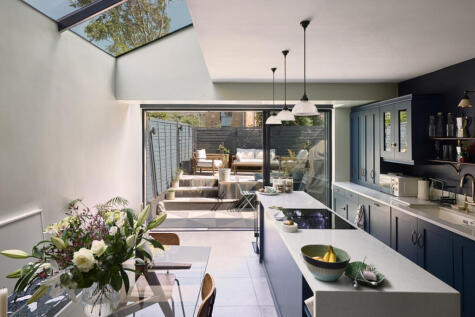 Hollydale Road, Nunhead, London, SE15