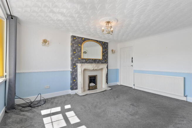 4 bed Semi-Detached for sale Image 5
