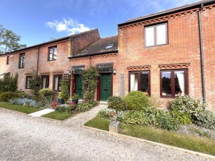 21 Bearwater, Hungerford