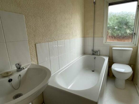 Bathroom.jpg
