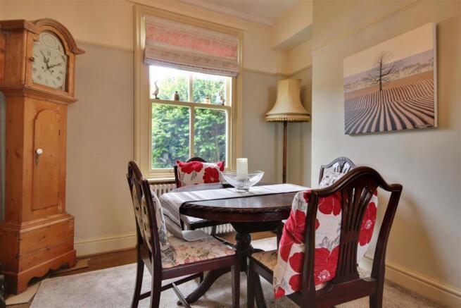2 bed Terraced for sale Image 4