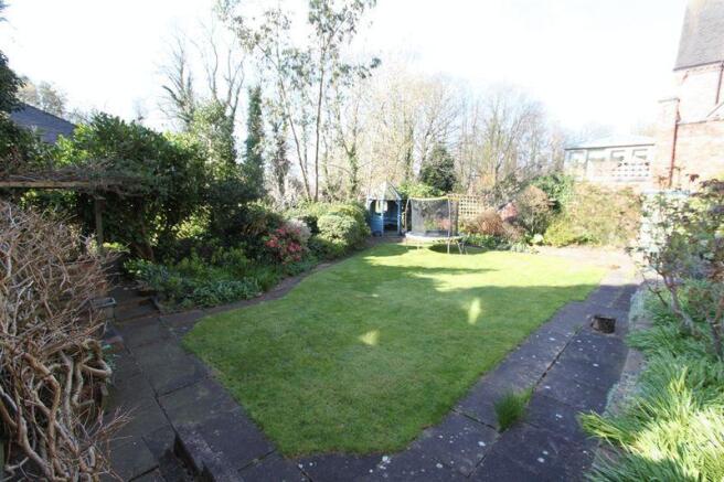 new garden w2