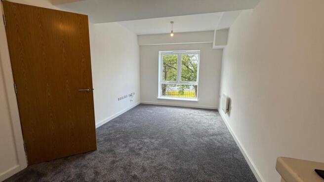 1 bed Flat to rent Image 11