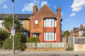 153, Lessingham Avenue, London SW17 8NG