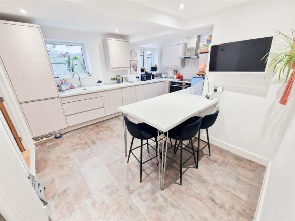Kitchen/Family Room