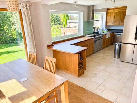 Kitchen wide 1a