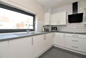 32, Rich Street, London E14 8AL