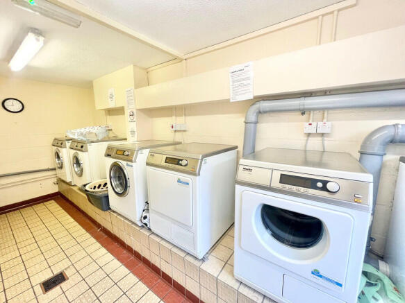 1 bed Ground Flat for sale Image 8