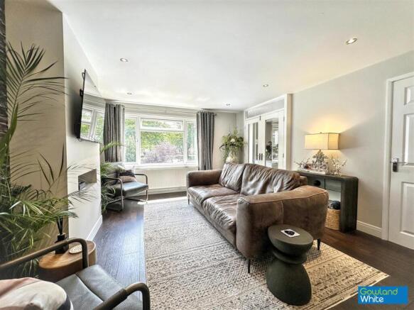 4 bed Semi-Detached for sale Image 7