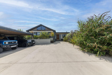 Sunnyridge Avenue, Marford, Wrexham