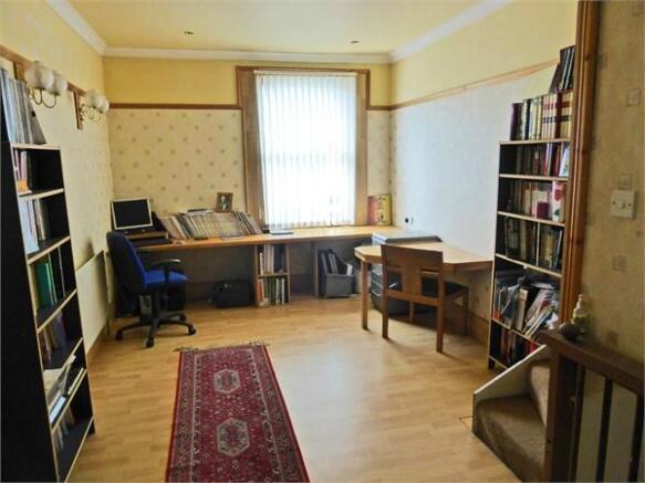 Photo 8