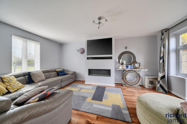 1c8ffd226c754f9a87b5f30ab24afa21