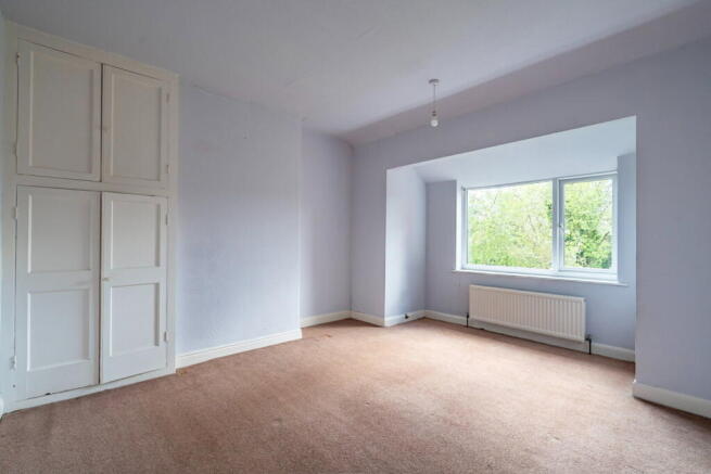 4 bed Semi-Detached for sale Image 11