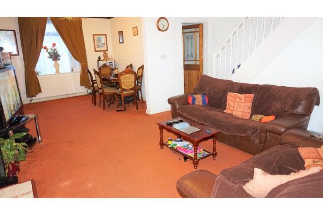Lounge/Dining Room