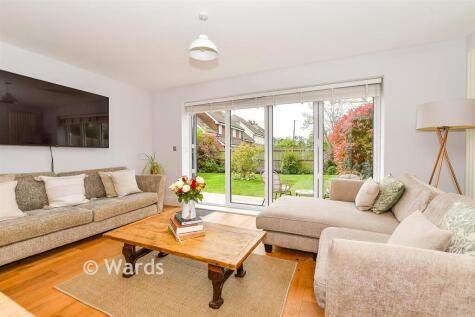 Smith Way, Headcorn, Ashford, Kent