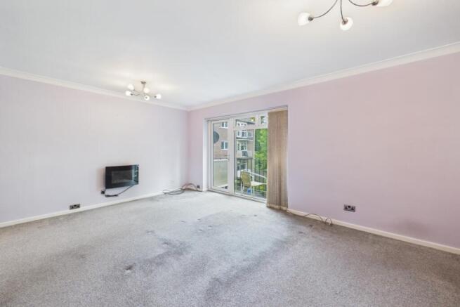 2 bed Flat to rent Image 6