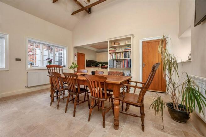 Living/Dining Area