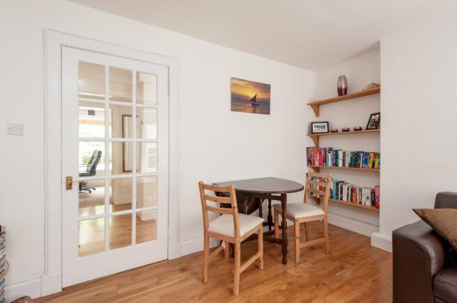 Sitting/Dining Room